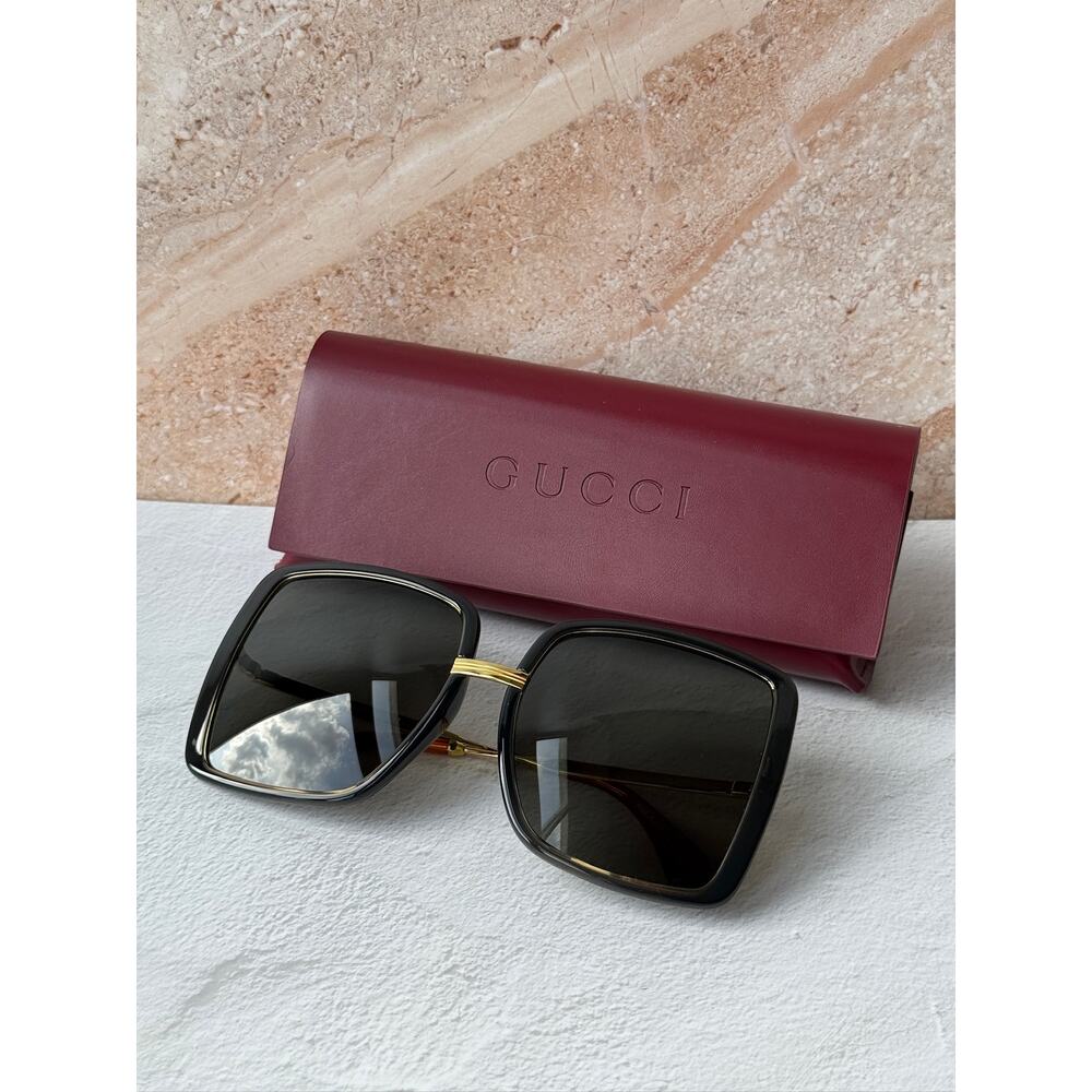 NEW Gucci GG0903S Black Gold Square Oversized Sunglasses - Picture 5 of 9